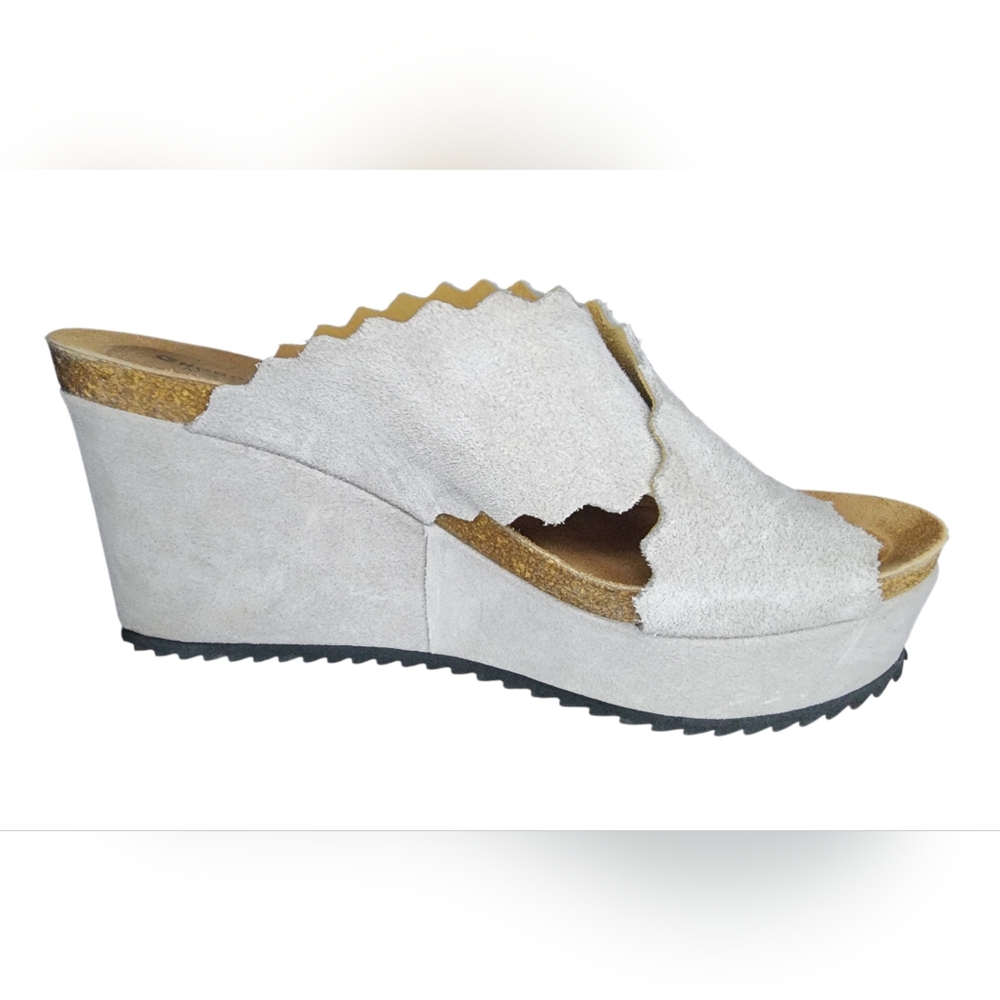 Chocolat Blu Natural Wedge Cross Strap Sandals, Womens 39 EU (8-8.5 US) - Picture 6 of 11